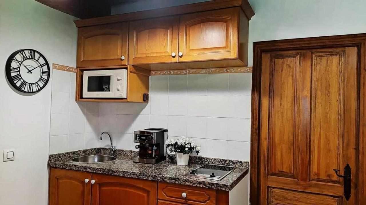 Apartamentos Rurales La Laguna Somiedo Valle de Lago Eksteriør bilde
