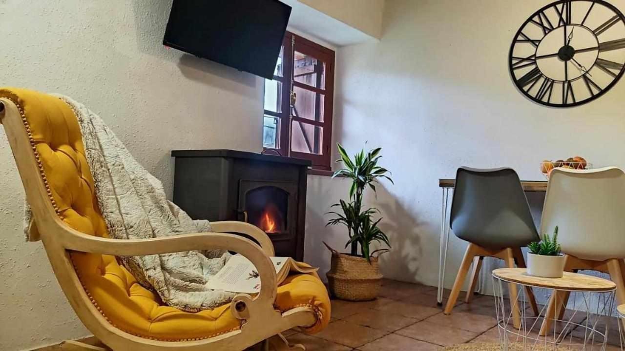 Apartamentos Rurales La Laguna Somiedo Valle de Lago Eksteriør bilde