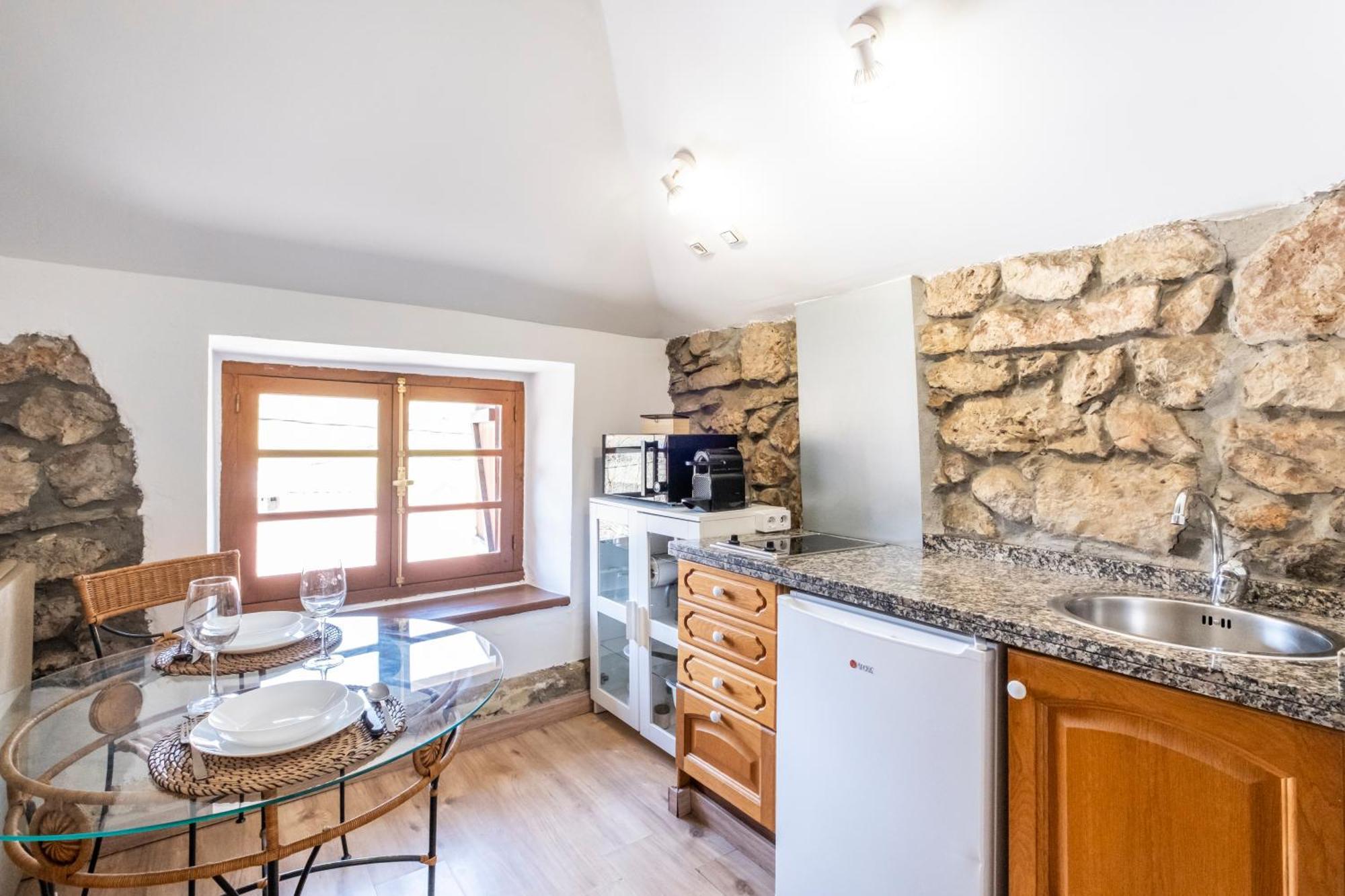 Apartamentos Rurales La Laguna Somiedo Valle de Lago Eksteriør bilde