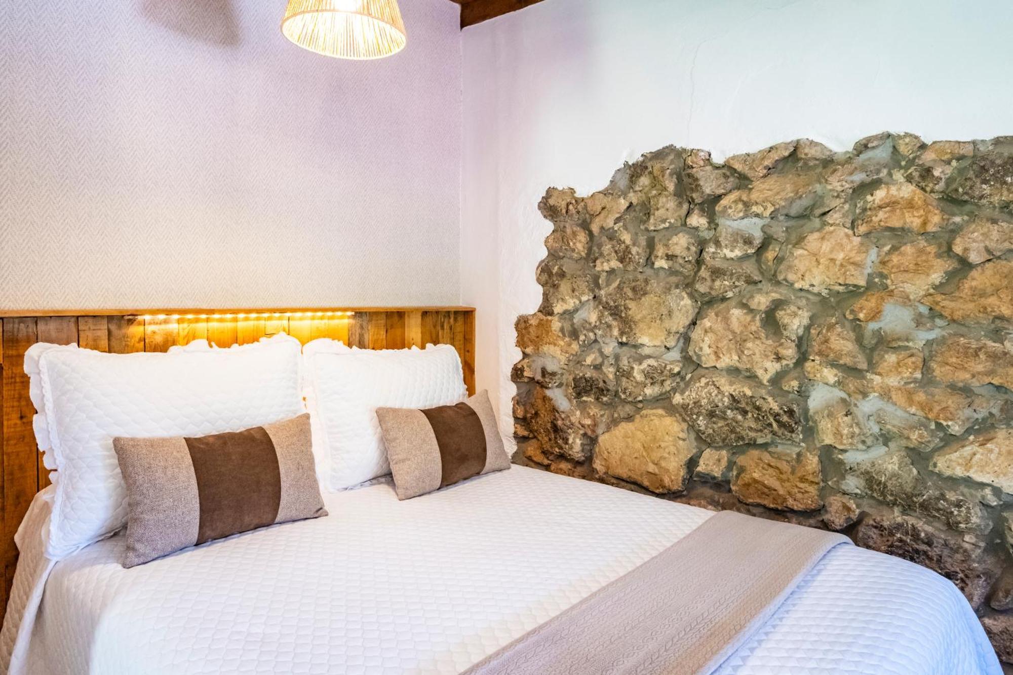 Apartamentos Rurales La Laguna Somiedo Valle de Lago Eksteriør bilde