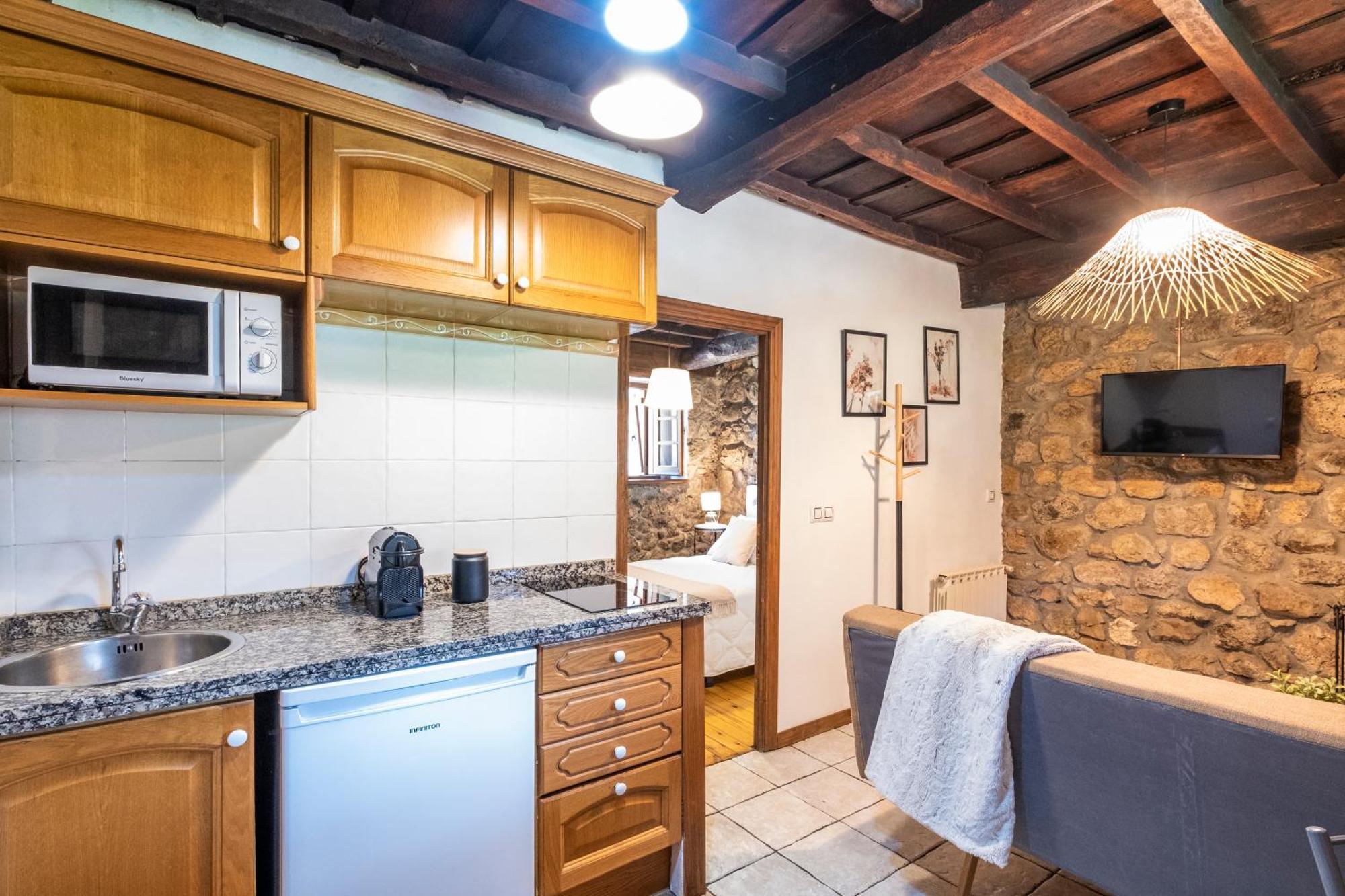 Apartamentos Rurales La Laguna Somiedo Valle de Lago Eksteriør bilde