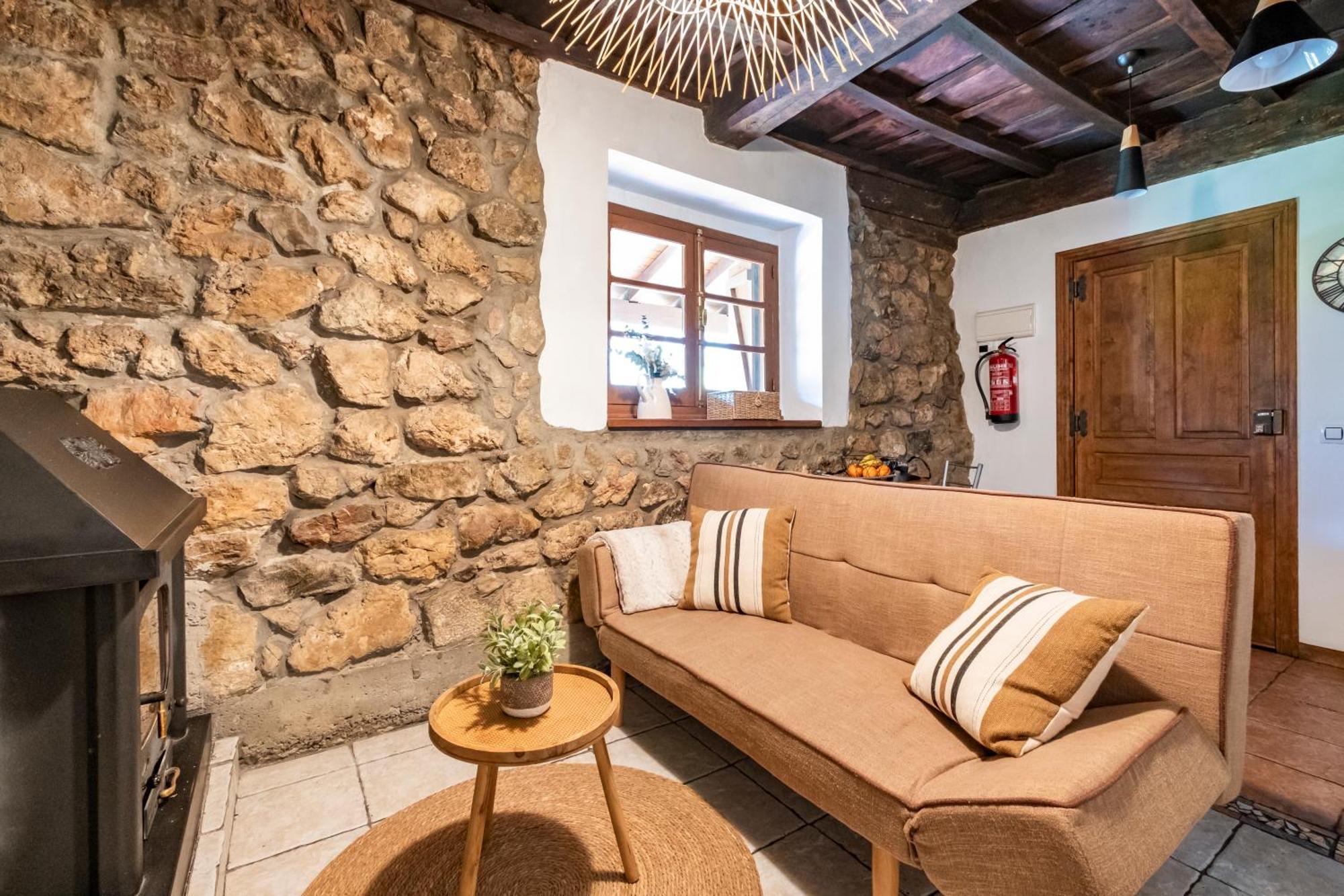 Apartamentos Rurales La Laguna Somiedo Valle de Lago Eksteriør bilde